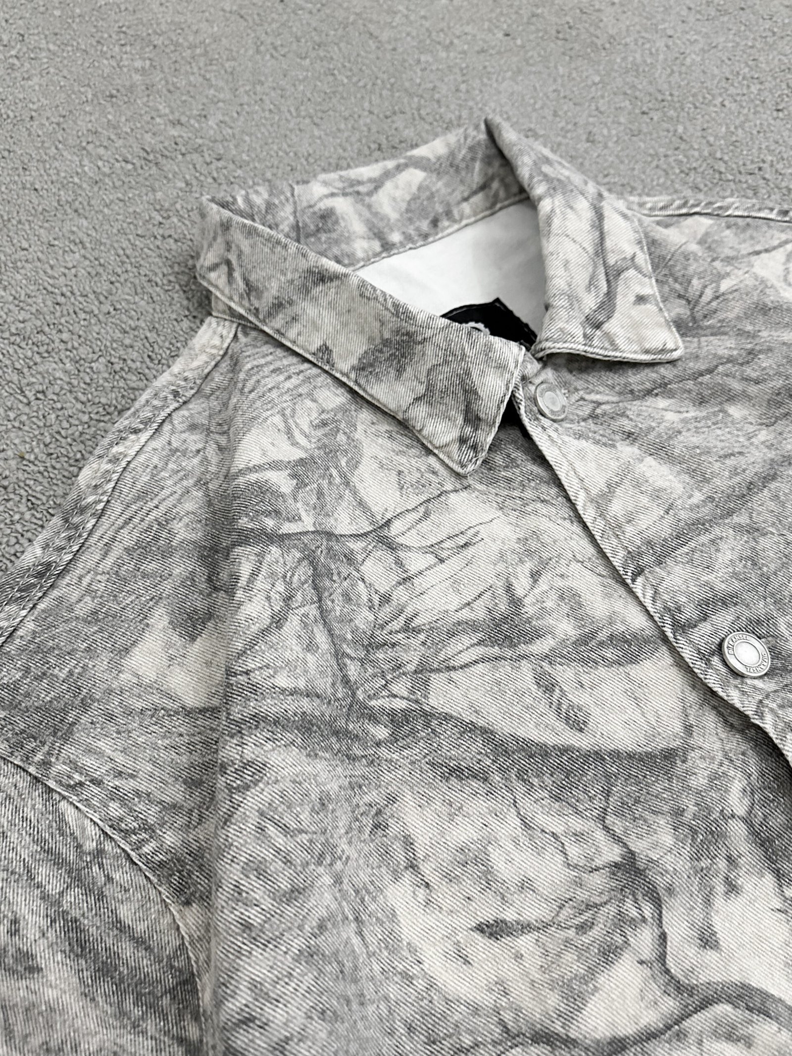 Camo Short Sleeves Jacket - Image 6