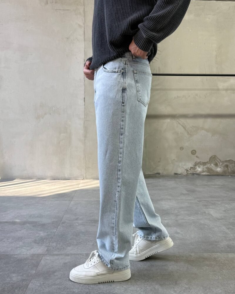 Ice-Blue Wash Red Point Baggy Fit Jeans