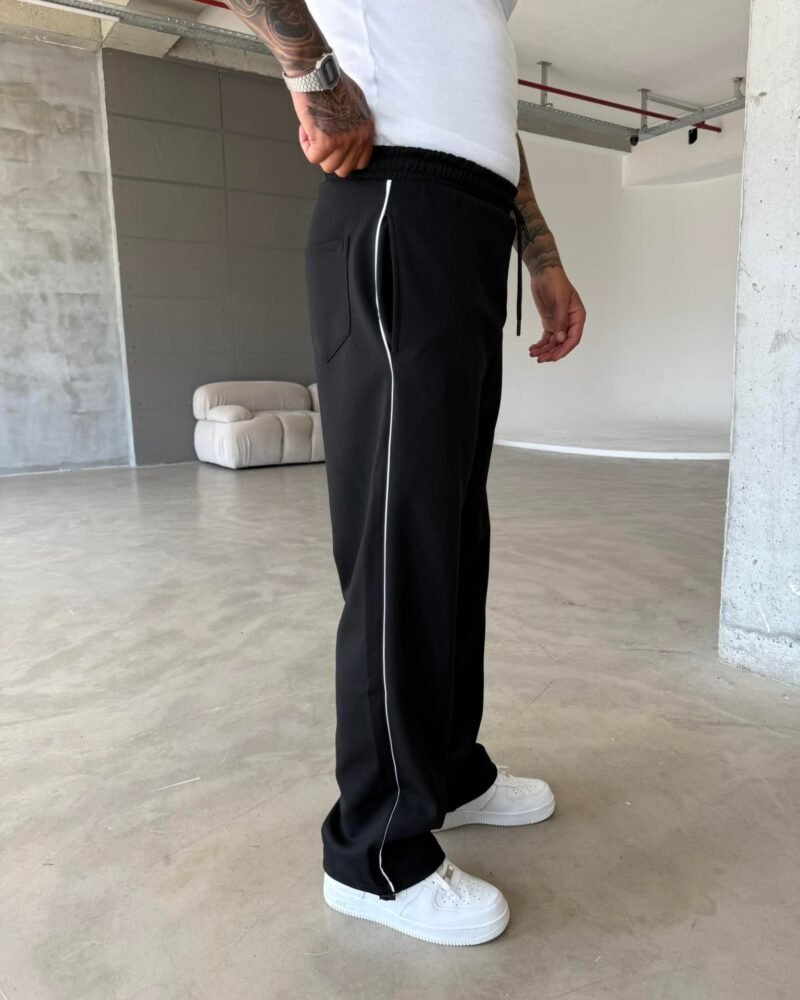 Black Nike Baggy Joggers